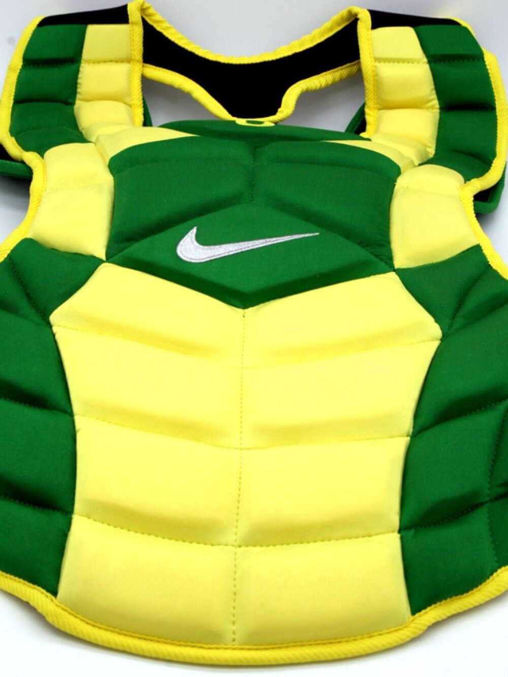 Oregon Ducks Nike Vapor Chest Protector PE 18" - NEW